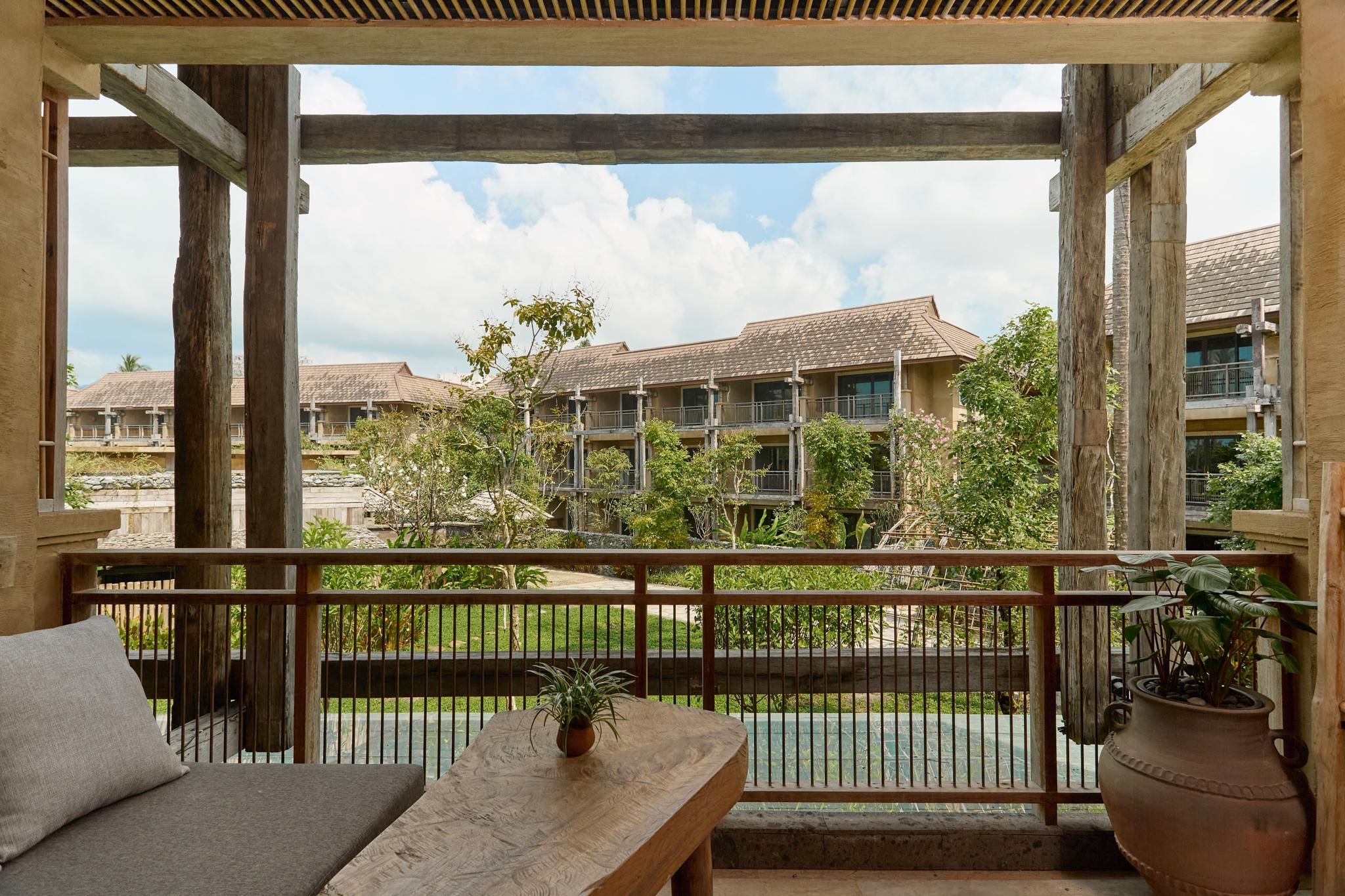 1 King Premium Garden View