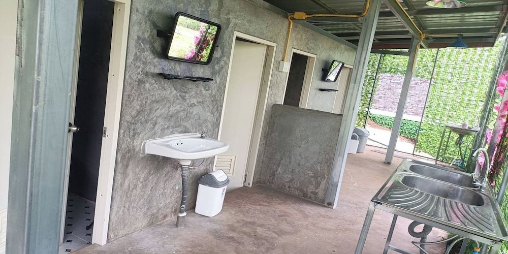 Ice Hill Superior Tent 6