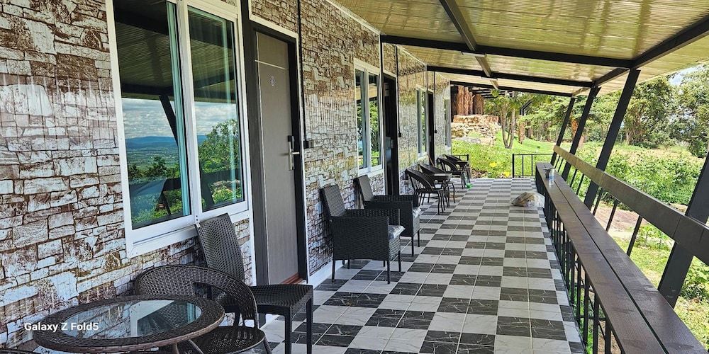 Ice Hill Standard Twin Room 9