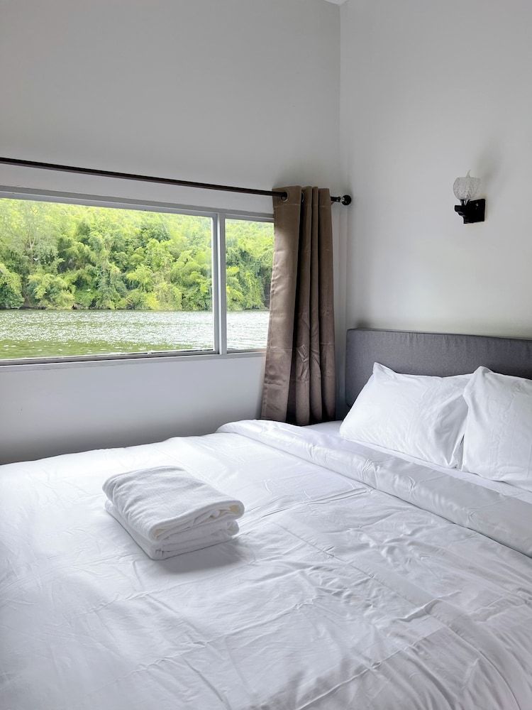 Paenaifun Resort Superior Double Room, River View