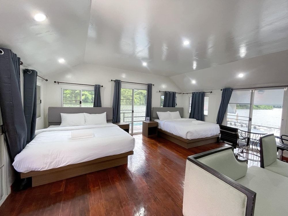 Paenaifun Resort Deluxe Double Room, River View 6
