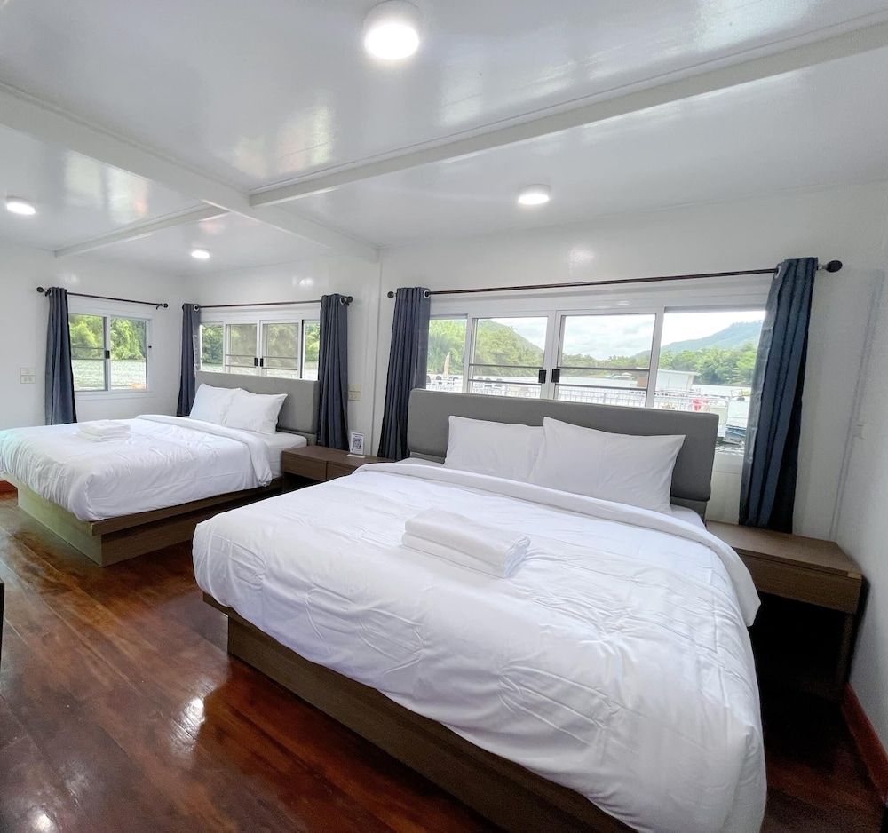 Paenaifun Resort Deluxe Double Room, River View