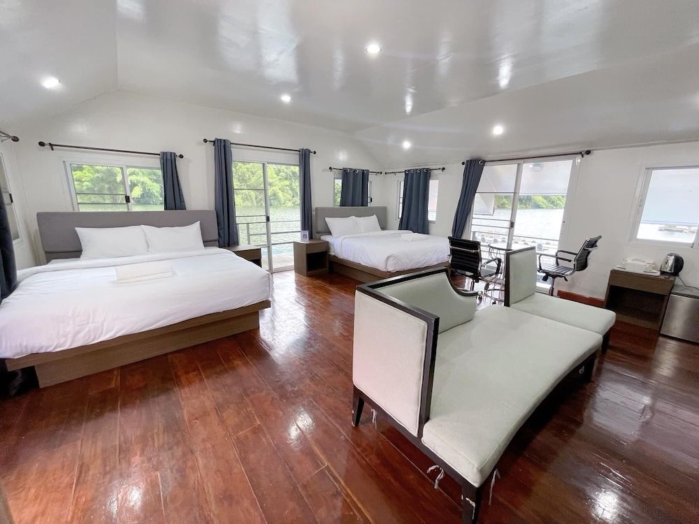 Paenaifun Resort Deluxe Double Room, River View 5