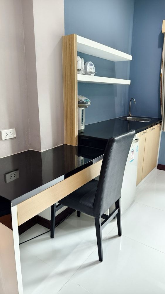 Eastpana Executive Residence 304 Prachinburi Twin Room 7