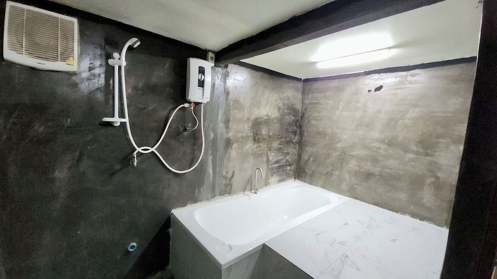 Natura Ravee Greenstay Cabin, Multiple Beds, Refrigerator, Garden View 3