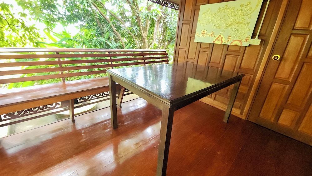 Natura Ravee Greenstay Cottage, 2 Bedrooms, Refrigerator, Garden View 3