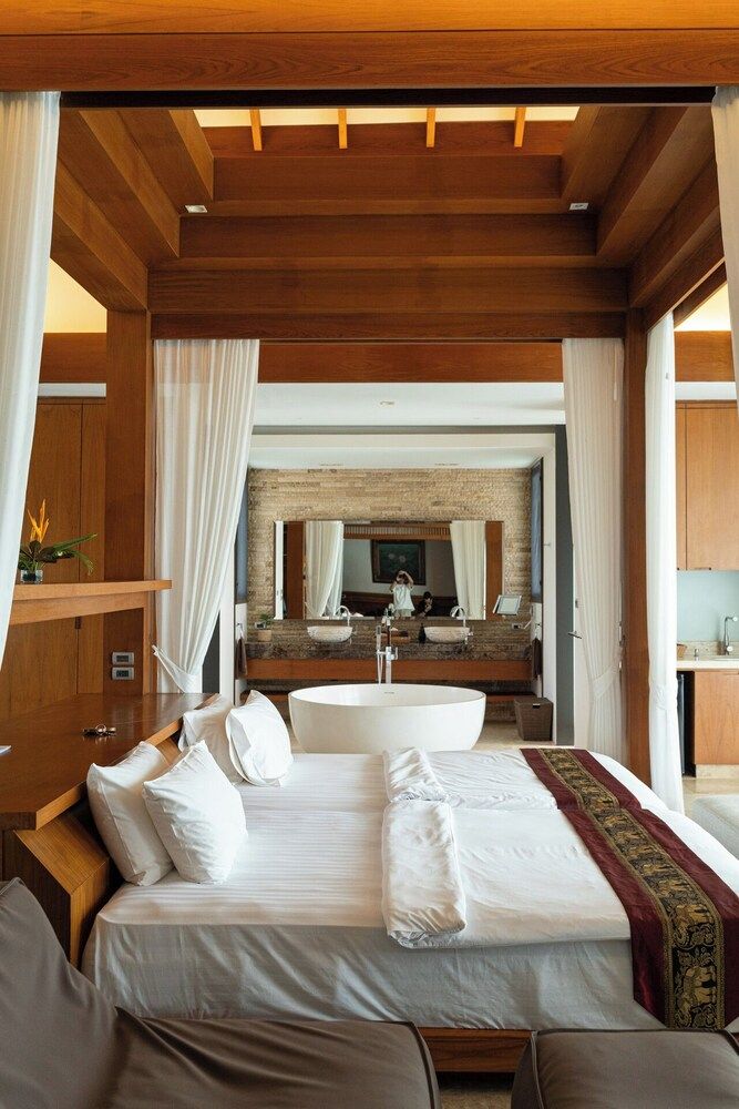 Luxury Villa, 1 King Bed, Balcony, Lake View