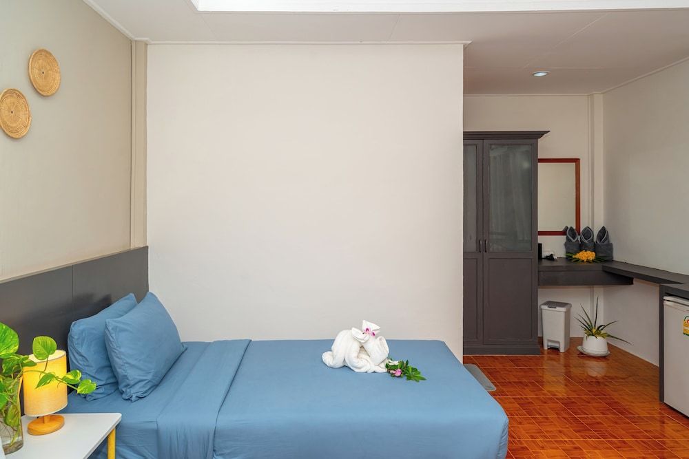 Lanta Beach Resort Family Room, Sea View 2