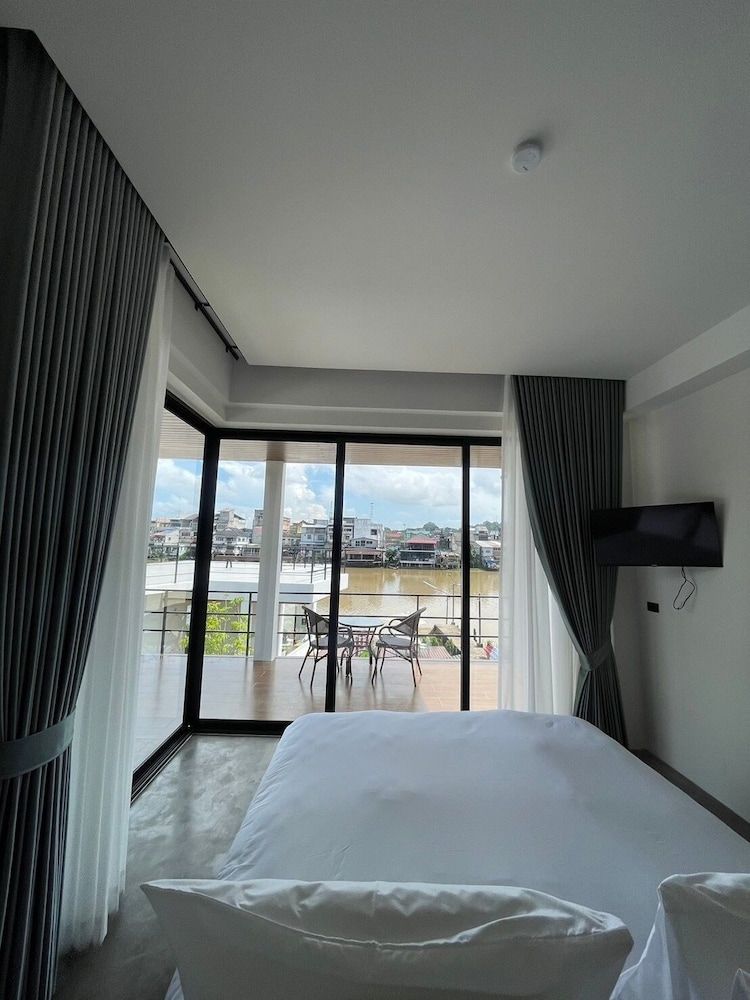 The Episode Boutique Hotel Deluxe Double Room, River View