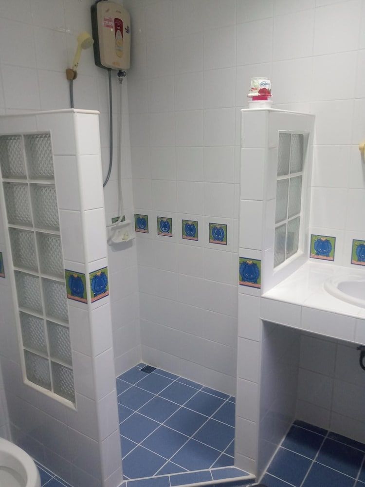 Lyndale Lodge Standard Double Room 6