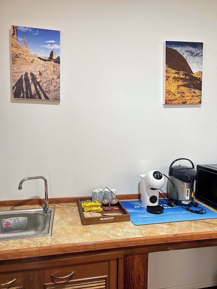 Monkey Cottage Family Cottage 9