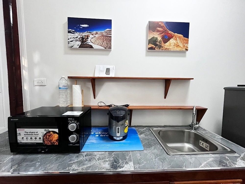 Monkey Cottage Classic Cottage 15