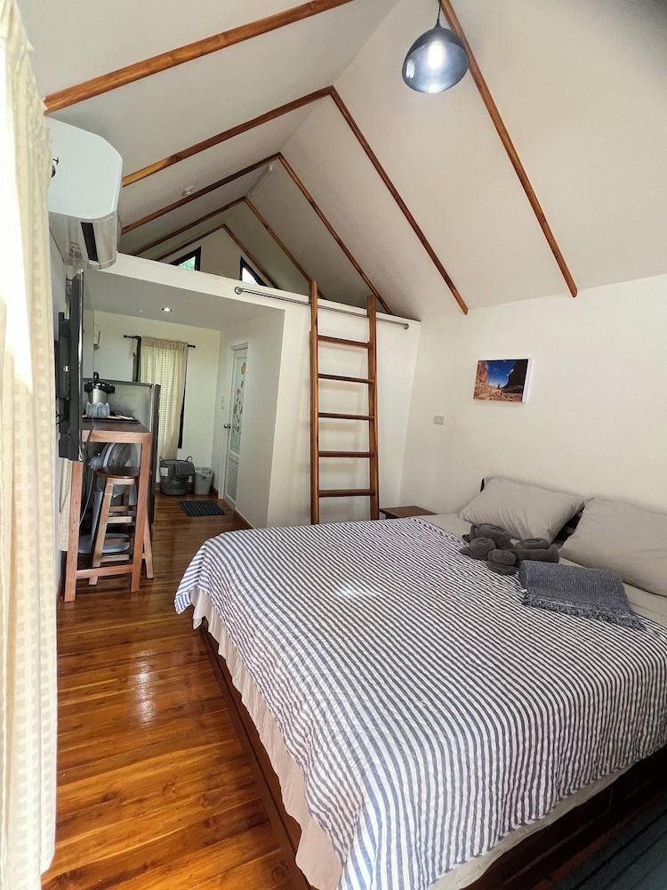 Monkey Cottage Basic Cottage 2