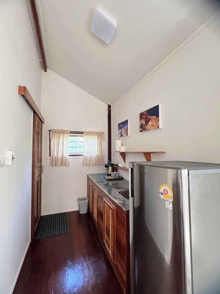 Monkey Cottage Classic Cottage 12