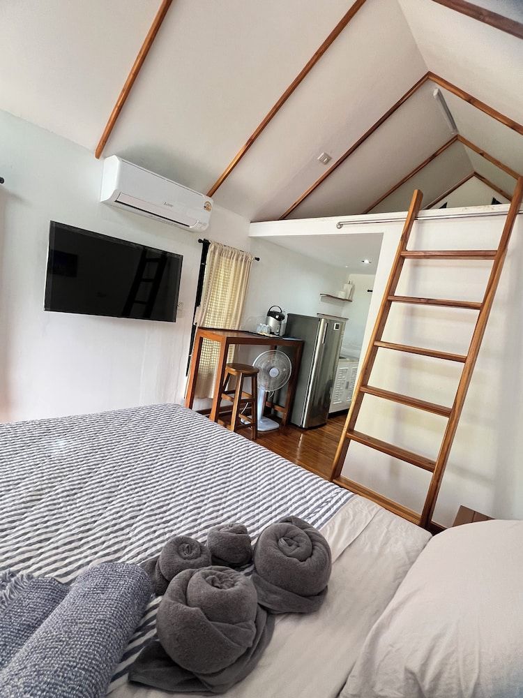 Monkey Cottage Basic Cottage