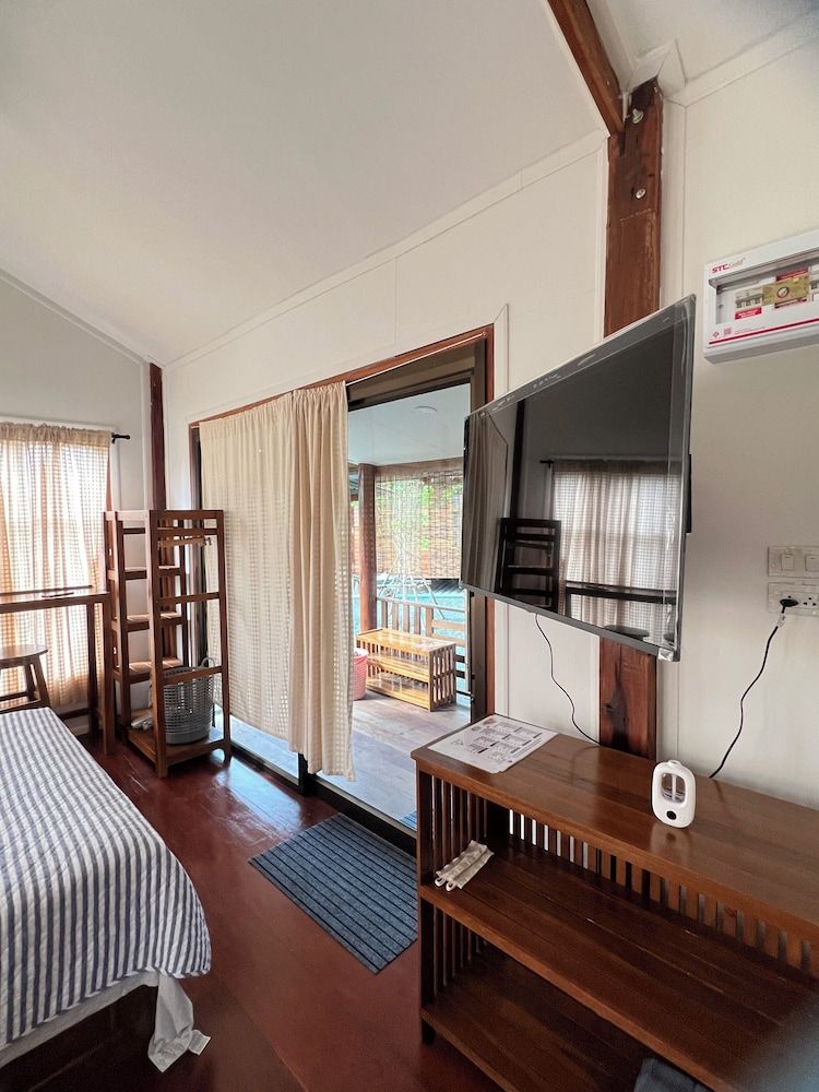 Monkey Cottage Classic Cottage 3