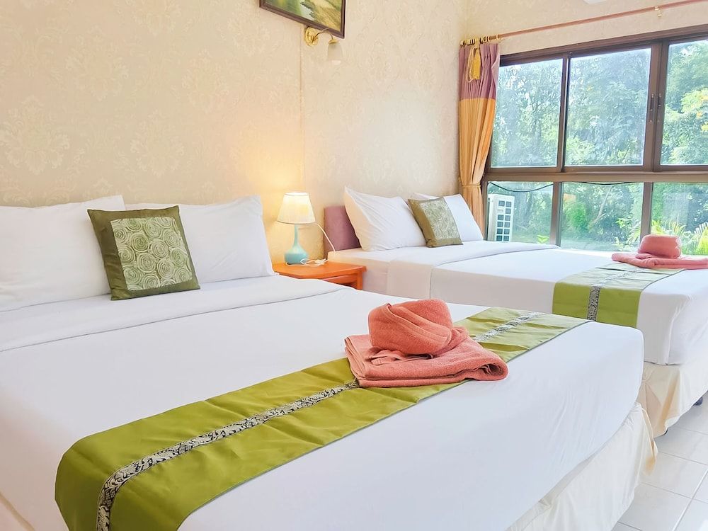 Saitharn Iyara Resort Quadruple Room with Terrace 3