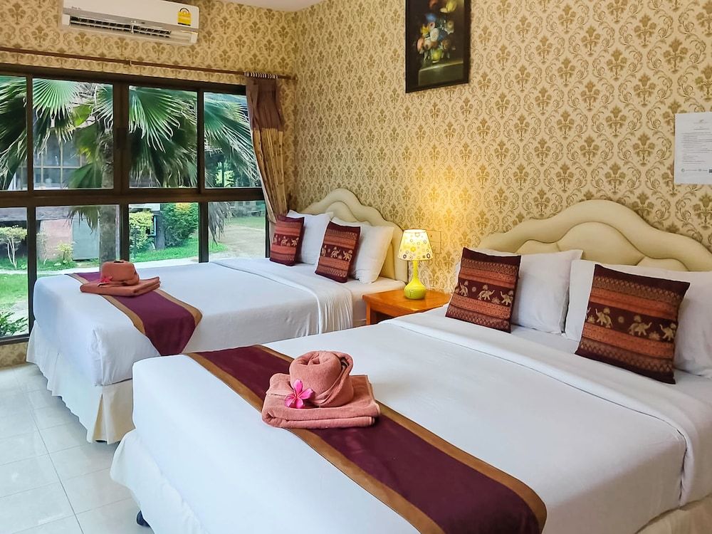 Saitharn Iyara Resort Quadruple Room with Terrace 8