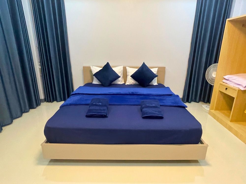 Single Room, 1 King Bed