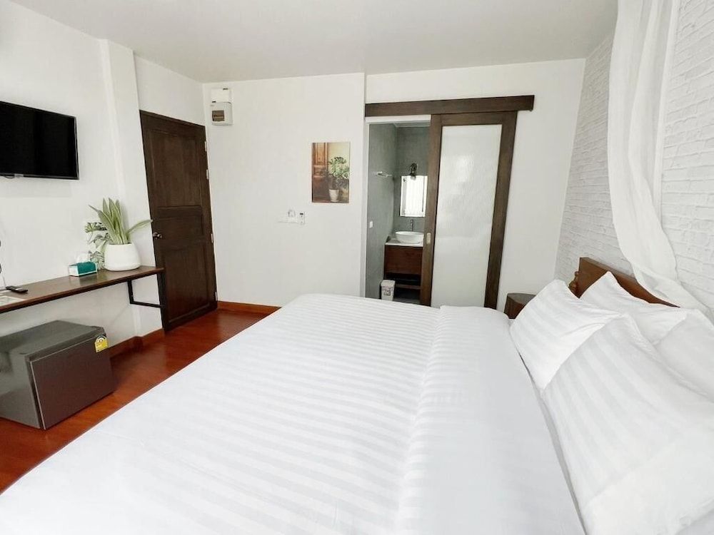 HOMIE NON Grand Double Room 4