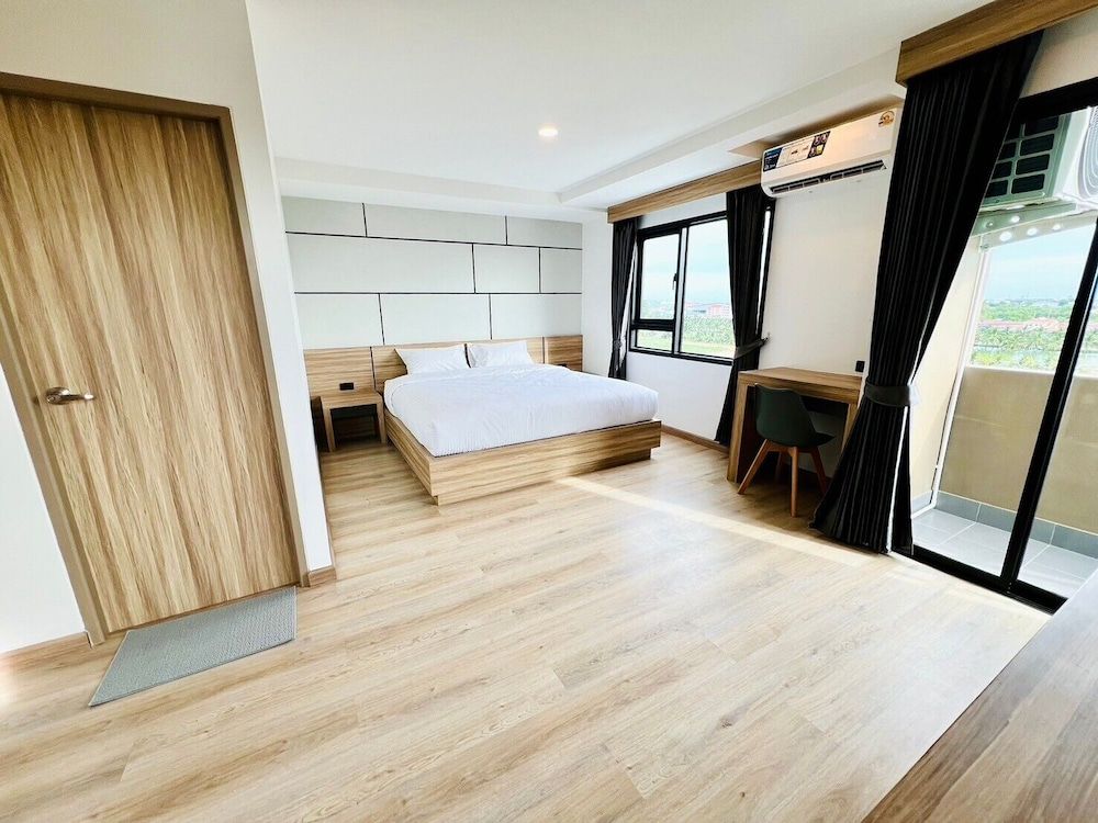 Deluxe Single Room, City View