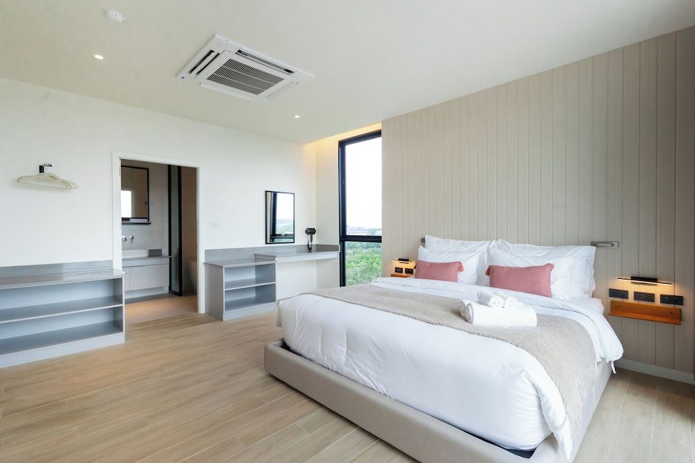 Good Nakhonsawan Hotel 4 Bedroom Private Pool Villa 2