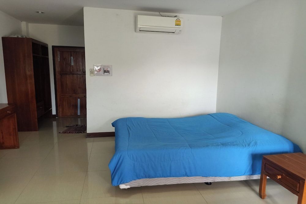 Songsak Phayao Double Room, Private Bathroom 4