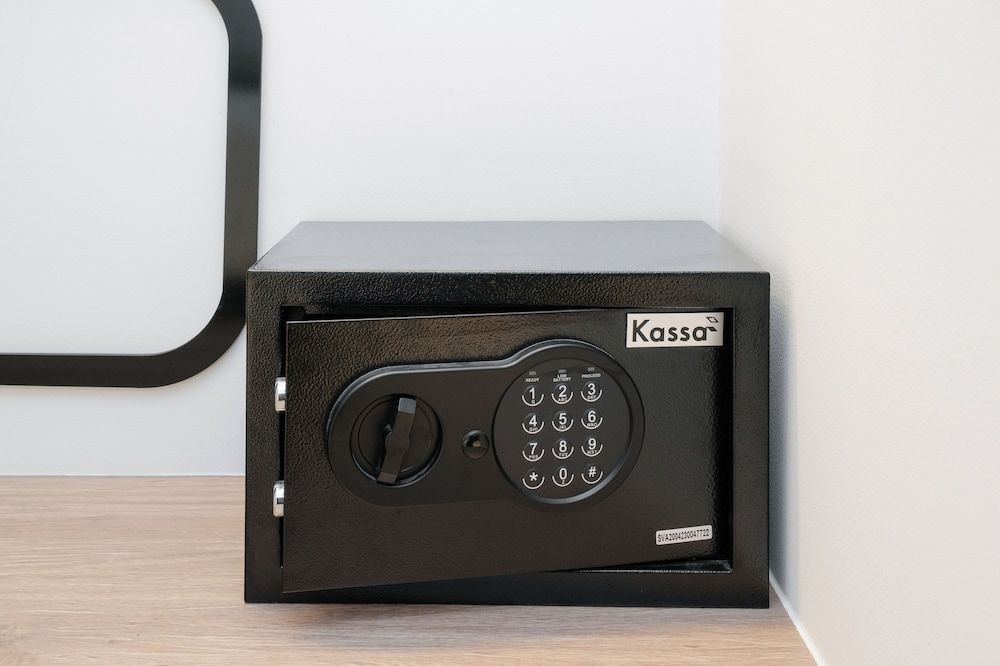 Blu Monkey Hub & Hotel Bangtao Beach Phuket Deluxe Twin Bathtub Balcony 10