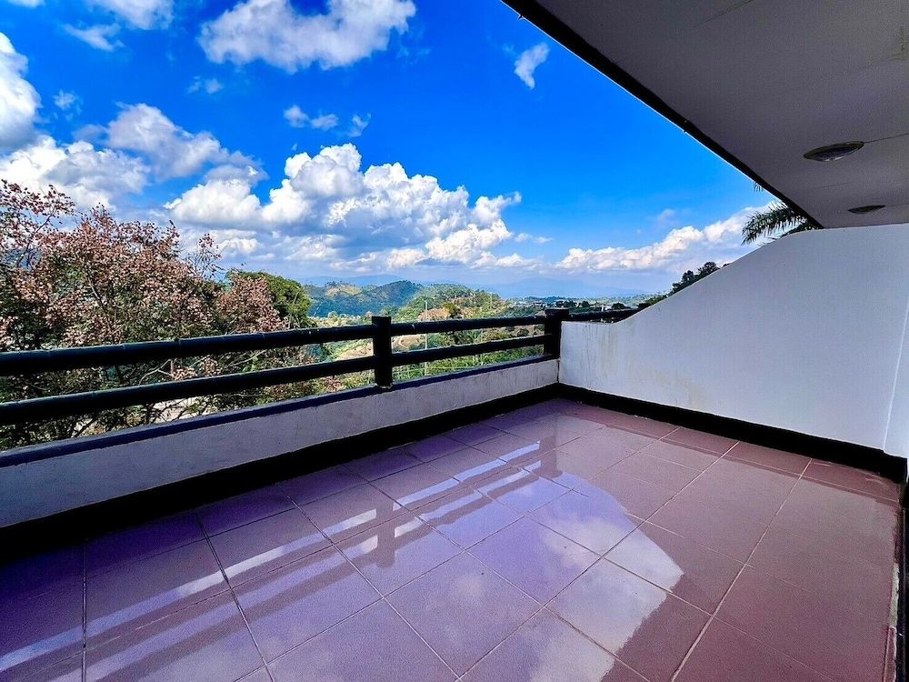 Maesalong Villa Standard Twin Fan Room 10