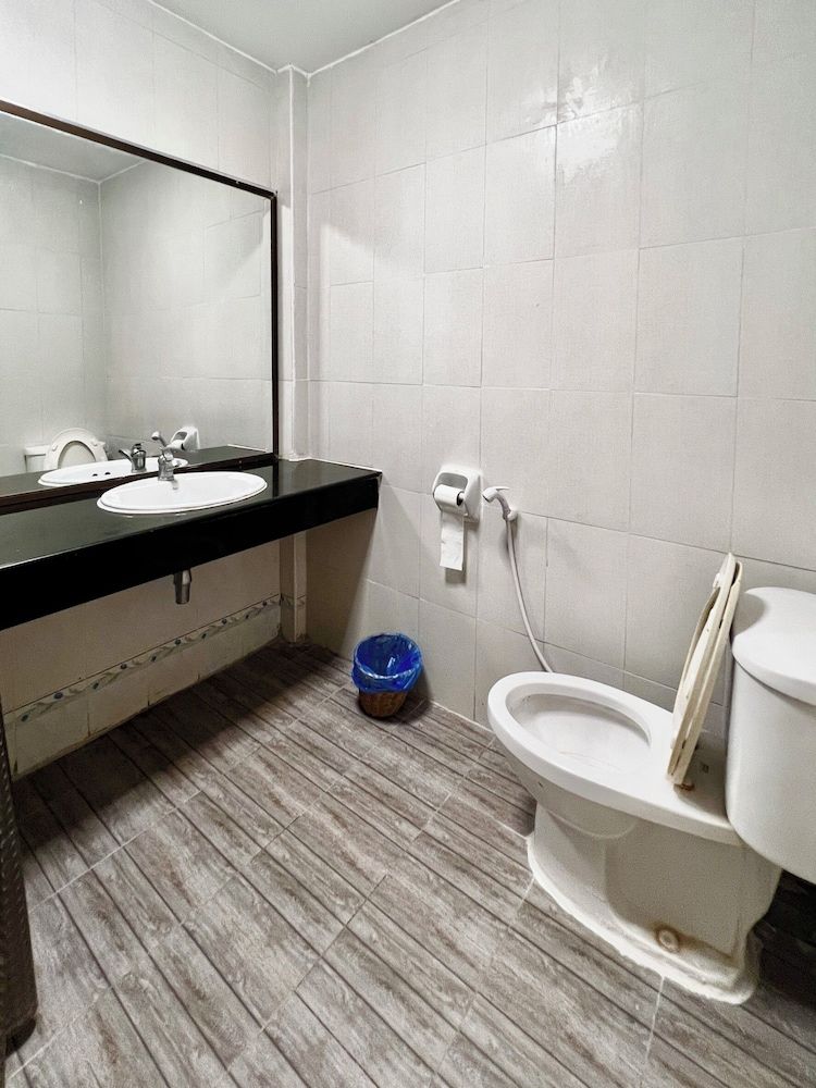 Maesalong Villa Standard Twin Fan Room 12