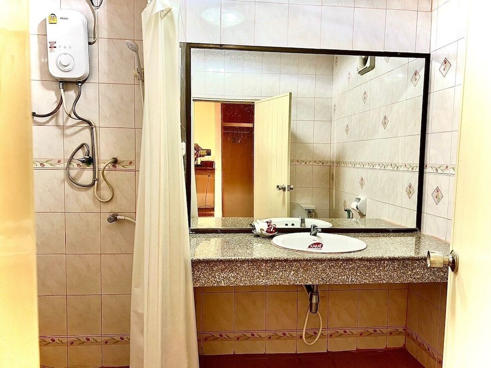 Maesalong Villa Standard Twin Fan Room 13