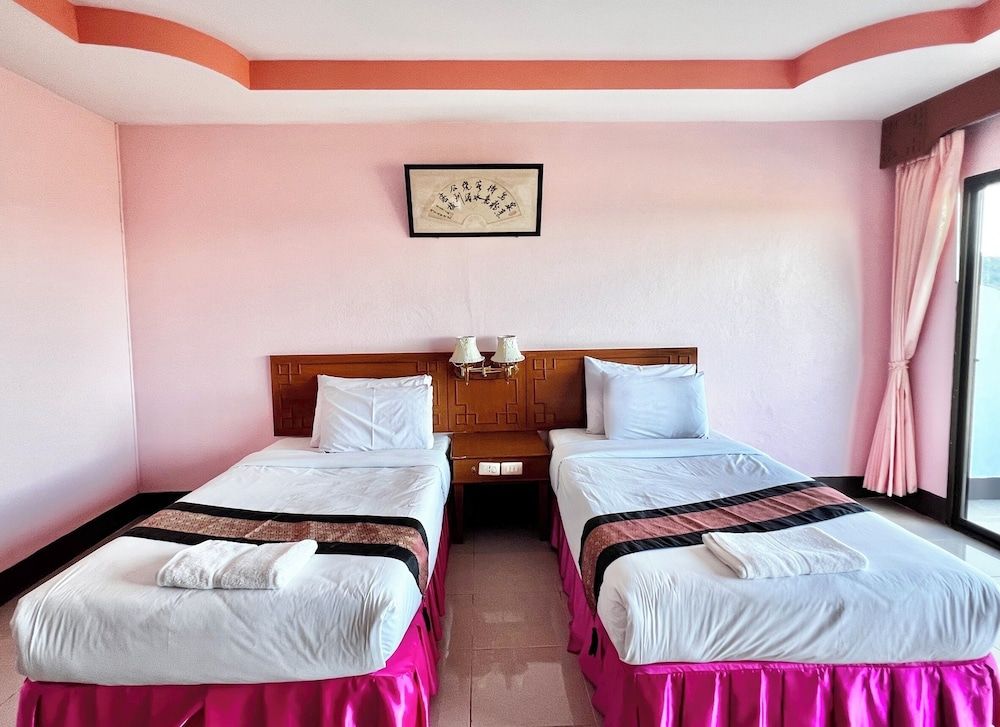 Maesalong Villa Standard Twin Fan Room