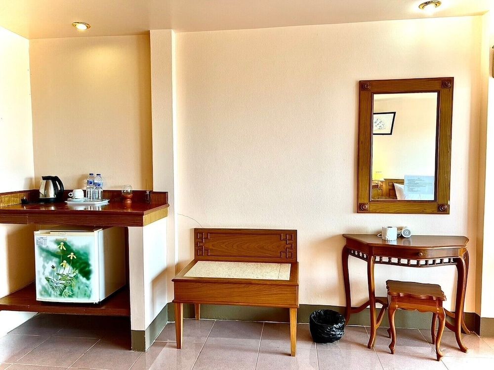 Maesalong Villa Standard Twin Fan Room 11