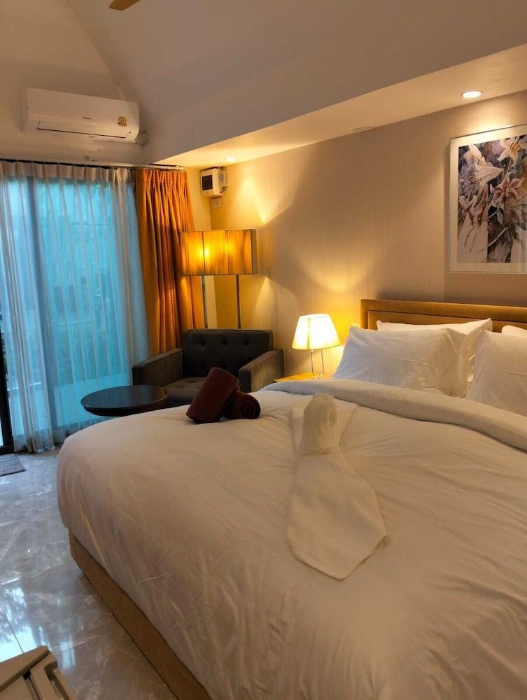 Varaya Resort Premium Bungalow, Resort View 3