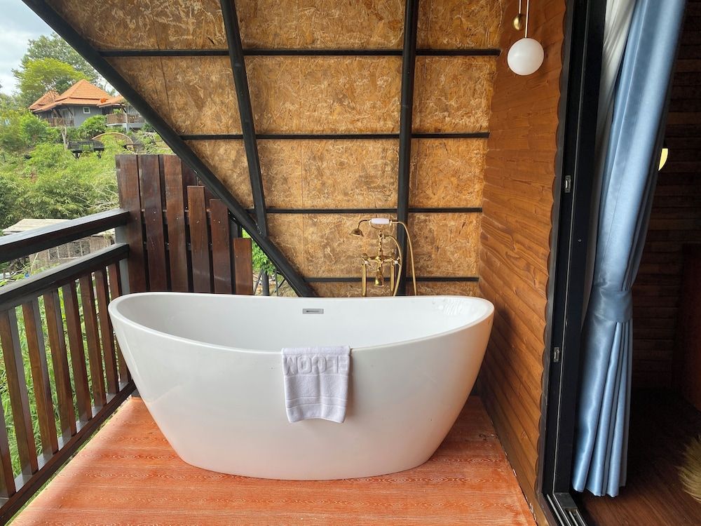 Phumala Lanta Seaview Resort Deluxe Double Room, Bathtub, Sea View 18