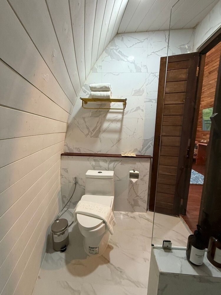 Phumala Lanta Seaview Resort Deluxe Double Room, Bathtub, Sea View 17