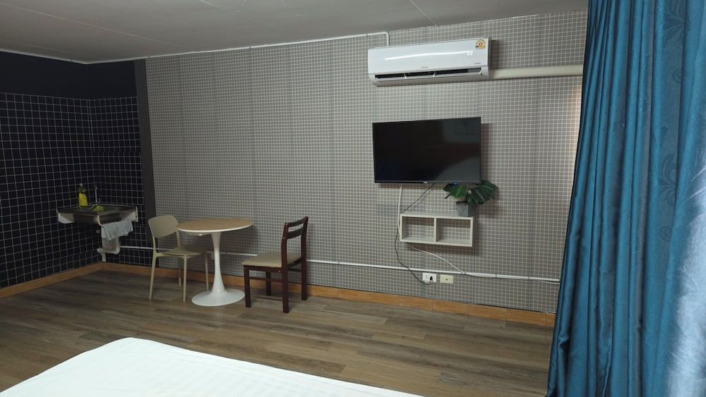 IMPACT Muang Thong Thani,daily rental room, Muang Thong Popular Condo C5 Standard Room 10