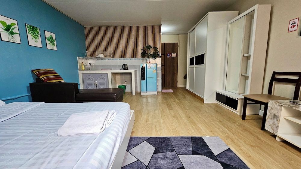 IMPACT Muang Thong Thani,daily rental room, Muang Thong Popular Condo C5 Standard Room