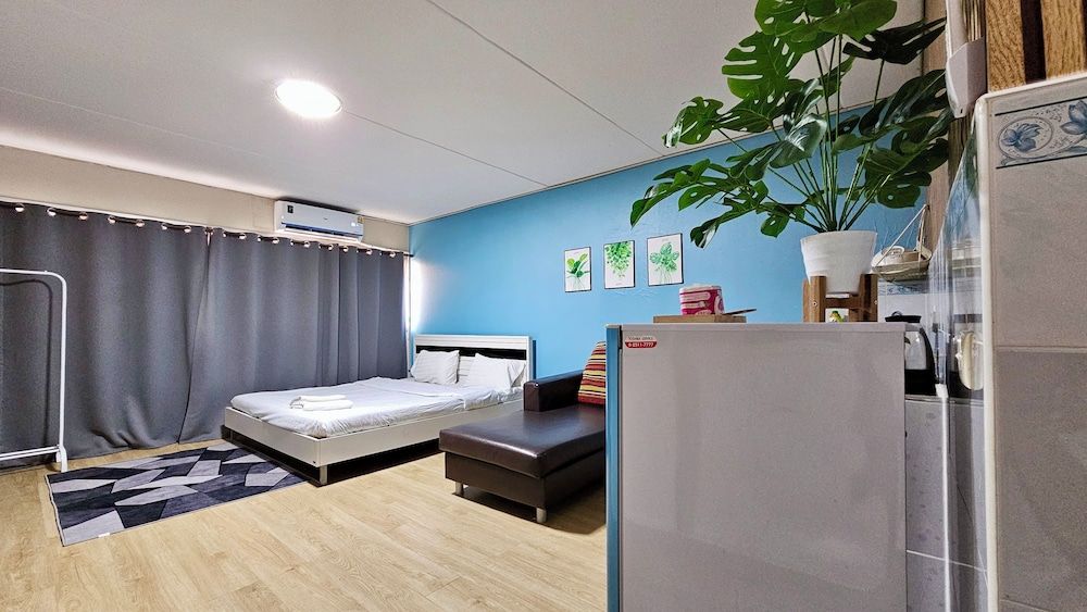 IMPACT Muang Thong Thani,daily rental room, Muang Thong Popular Condo C5 Standard Room 4