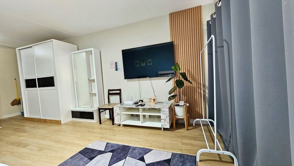 IMPACT Muang Thong Thani,daily rental room, Muang Thong Popular Condo C5 Standard Room 9