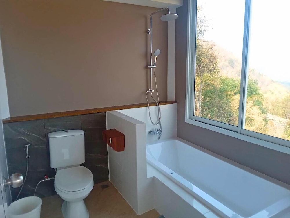 The Hilltop Erawan Hilltop No.5 4