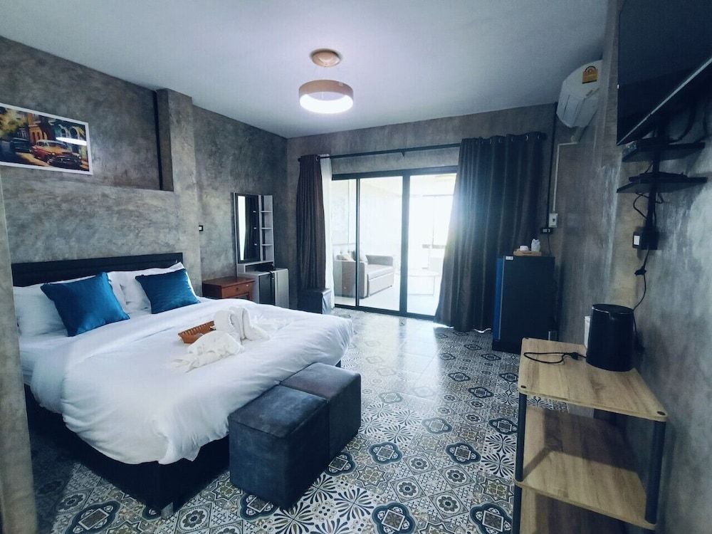Deluxe Room, Hill View