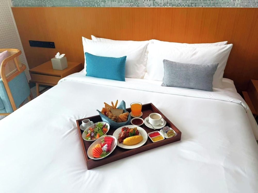 Wyndham Garden Phuket Kamala Superior Room, 1 King Bed 5