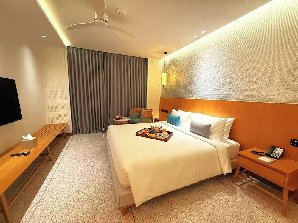 Wyndham Garden Phuket Kamala Superior Room, 1 King Bed 6