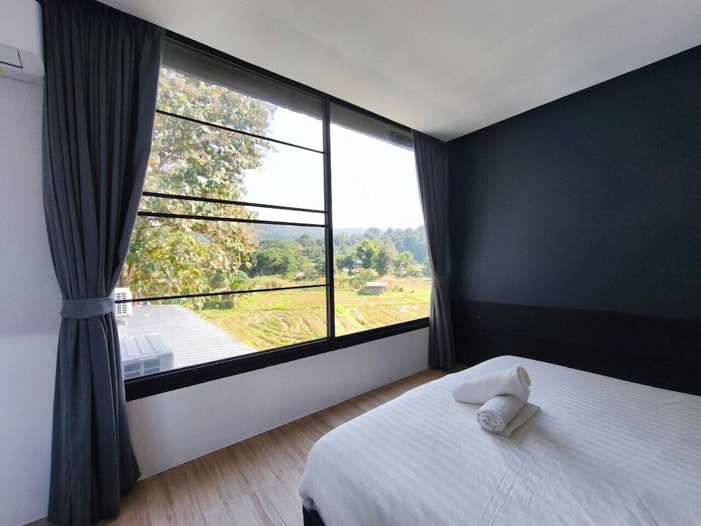 Brick Box Pool Villa & Café Family Villa, Mountain View 7