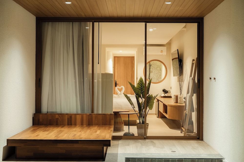 Tasana Bar and Luxury resort Relaxation Room (Spool Pool) 5