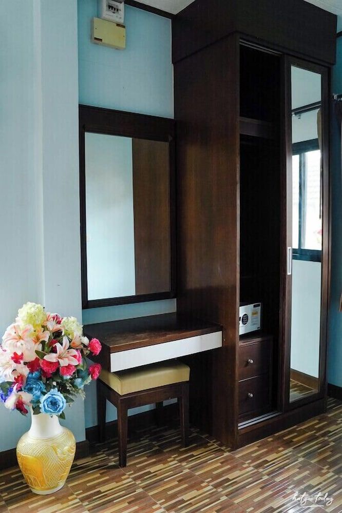 Chomview Lanta Water Park Resort Junior Room, Balcony, Garden View 5