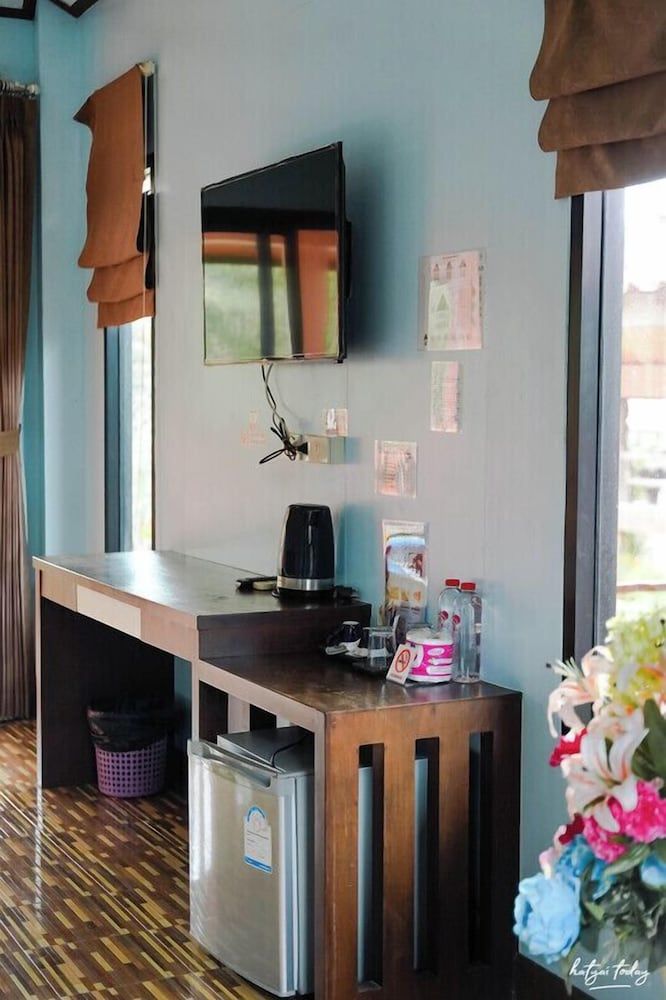 Chomview Lanta Water Park Resort Junior Room, Balcony, Garden View 7