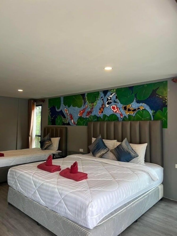 Chomview Lanta Water Park Resort Senior Room, Balcony, Garden View 5