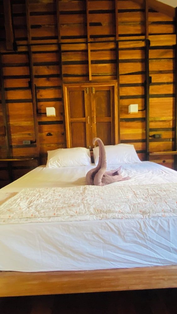 COCOA HOME Room, 1 King Bed, Non Smoking, Garden View 14